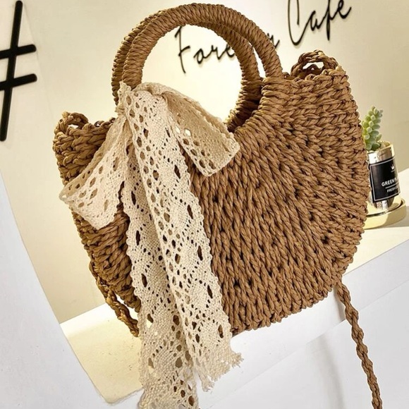 Small Straw Rattan Bag - Picture 2 of 5